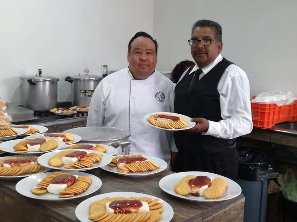 Rollo de queso crema con el Chef